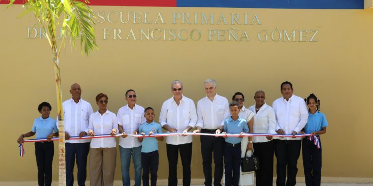 Abinader entrega nuevas escuelas en Higüey y fortalece la educación con 46 aulas para más de 1,600 estudiantes