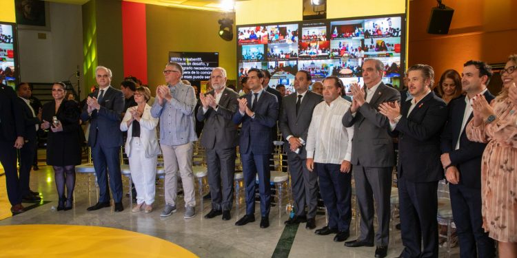 Abinader impulsa concurso nacional de innovación para transformar RD hacia el 2036