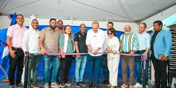 Alcaldía de Santiago transforma calles de Los Prado con nuevas aceras, contenes y asfaltado