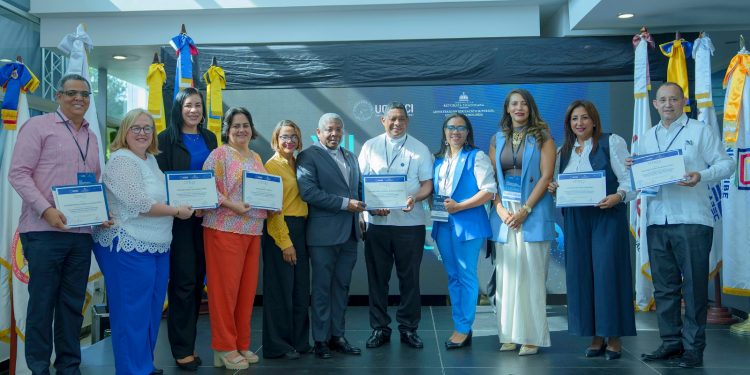 CITICED 2025 concluye con llamado a usar la IA para transformar la educación con ética y equidad
