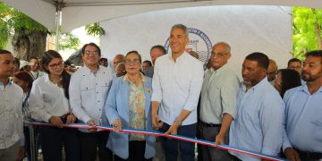 CORAASAN entrega soluciones sanitarias a tres sectores del norte de Santiago