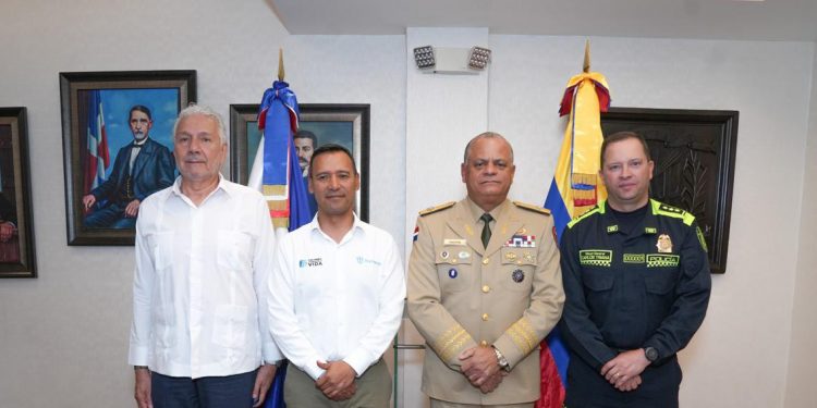 República Dominicana y Colombia refuerzan cooperación en defensa ante desafíos regionales