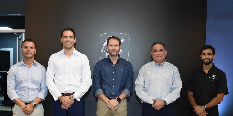Forthing expande su presencia con el lanzamiento de 2 nuevos modelos V3 y M5