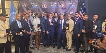 Cumbre Latinoamericana reconoce en NYC líderes latinos