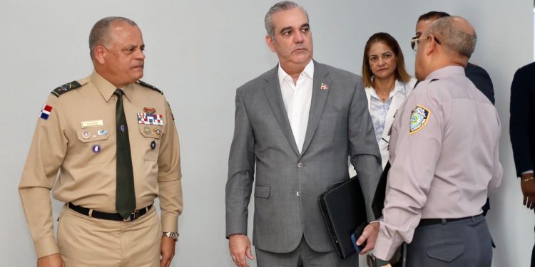 Gobierno refuerza estrategia nacional de seguridad en reunión encabezada por Abinader