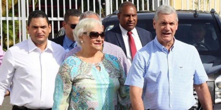 Gonzalo Castillo y su familia se visten de luto tras el fallecimiento de su madre, Miriam Terrero, y su familiar Enido Taveras
