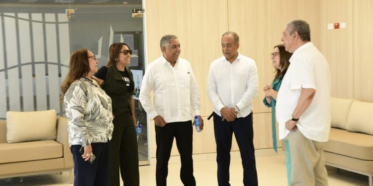 Hospital HEMA consolida a Santiago como destino clave del turismo médico en el Caribe