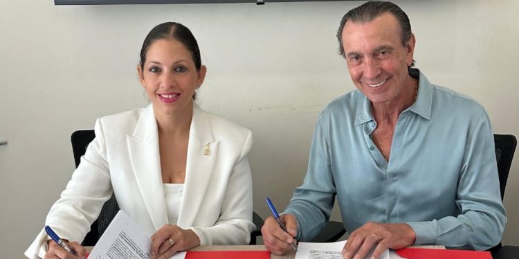 PROCIGAR innova en la cultura: dona sala inmersiva al Museo Monumento a los Héroes de la Restauración