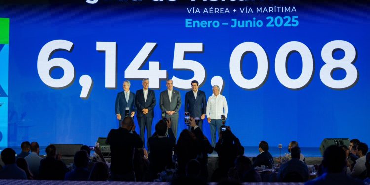 Turismo dominicano rompe récord histórico con más de 6 millones de visitantes en solo seis meses
