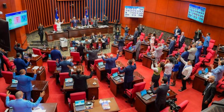 Senado aprueba Código Penal sin causales y lo remite a la Cámara de Diputados