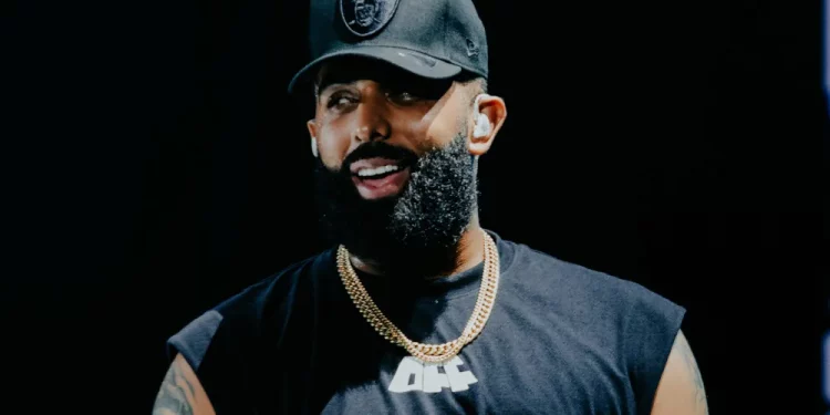 Eladio Carrión lanza video de “Mosh Pit Muzik” antes de su gira mundialEl rapero se prepara para recorrer más de 10 países con su tour Don Kbrn