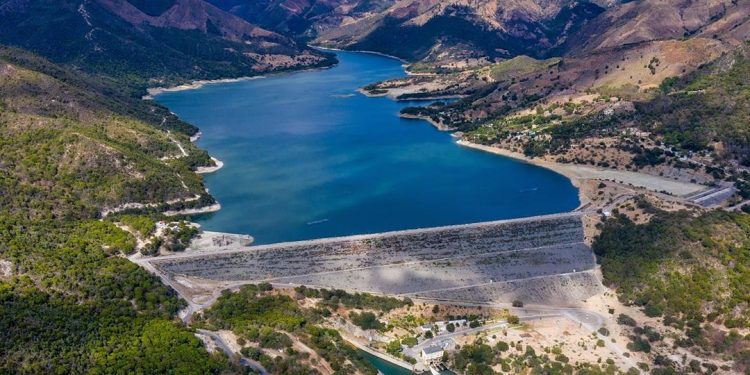 Geólogo Osiris De León descarta afectación al río San Juan y a la presa de Sabaneta por mina El Romero