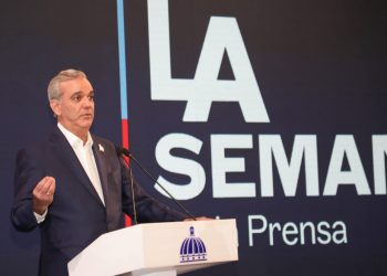 Abinader destaca inversión en educación con más de 2.6 millones de estudiantes al iniciar el año escolar 2025-2026