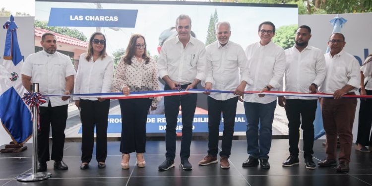 Inversión de más de RD$1,025 millones de EGEHID transforma Sabaneta, Tavera y Sabana Iglesia