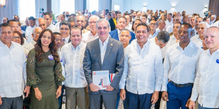 Gobierno invertirá RD$4,000 millones en aceras y contenes en todo el país