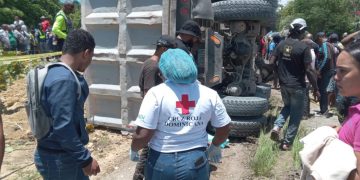 Cinco muertes enlutan a San Cristóbal tras trágico accidente en la autopista 6 de Noviembre