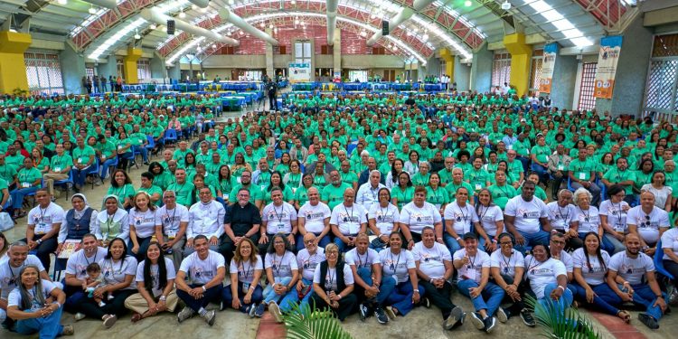 Más de 600 familias reafirman la fe en el II Congreso Internacional de Matrimonio y Familia