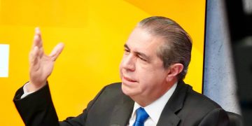 Francisco Javier acusa al PRM de sabotear la educación por no terminar más de 11 mil aulas