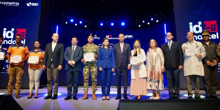 INDOTEL lanza 30 mil becas digitales para transformar la educación tecnológica
