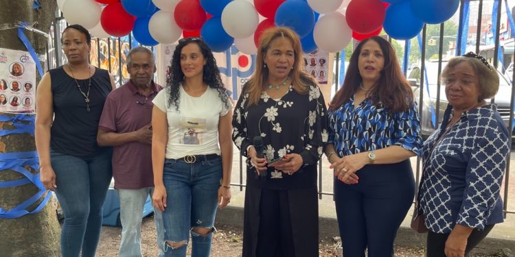Ibelka Ureña presenta plancha para dirigir seccional del CDP-NY
