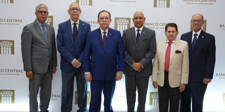 BCRD inaugura exposición de billetes de América en su Museo Numismático y Filatélico