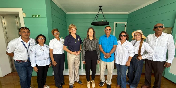 La historia en movimiento: Exposición revive el legado restaurador desde Puerto Plata