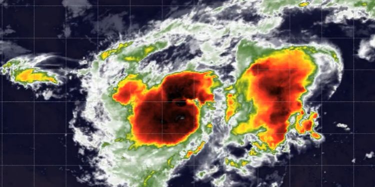 Tormenta tropical Fernand avanza hacia el norte cerca de Bermudas