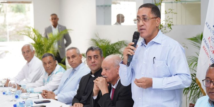 MINERD impulsa transformación escolar en el Nordeste con participación comunitaria