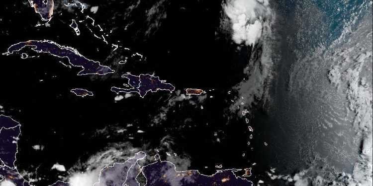 Onda tropical provocará lluvias intensas en gran parte del país este sábado