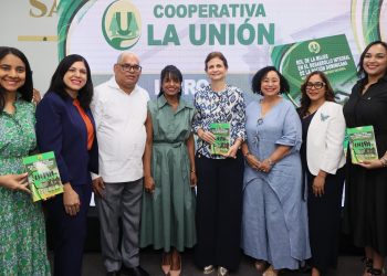Raquel Peña destaca liderazgo femenino en presentación del libro de la Cooperativa La Unión
