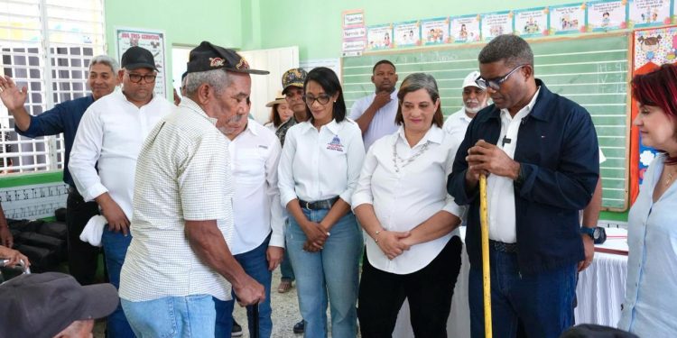 Robert Polanco alcanza 30 provincias con operativos sociales en solo siete meses