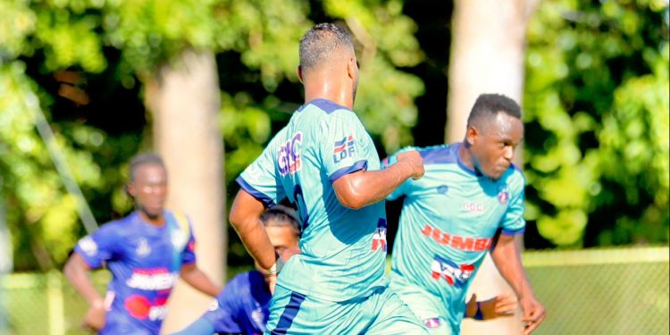 Salcedo FC remonta y consolida su liderazgo en la LDF