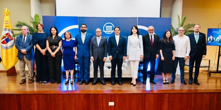 TC y PUCMM abren diplomado en justicia constitucional para periodistas