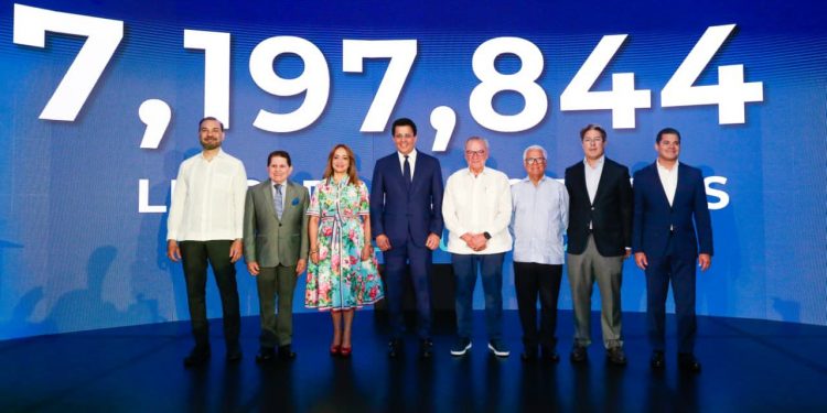 Turismo dominicano logra cifras récord con más de 7.1 millones de visitantes hasta julio
