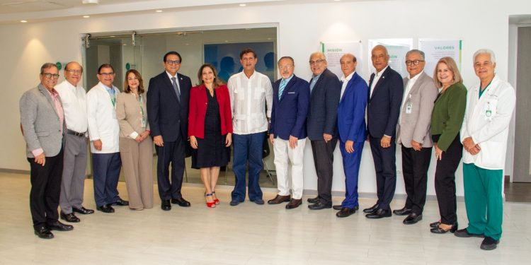 Unión Médica del Norte fortalece vínculos empresariales con el ingeniero Manuel Estrella