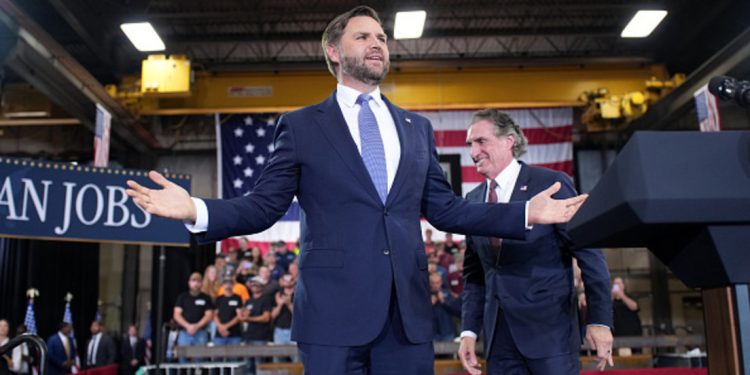 Vance asegura estar listo para suceder a Trump en caso de emergencia