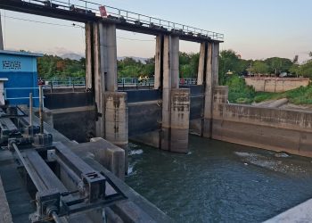 Coraasan normaliza suministro de agua tras reapertura de canales UFE y Monsieur Bogaert