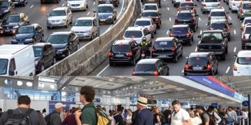 Más de 43 millones de estadounidenses se movilizarán por el Día del Trabajo 2025