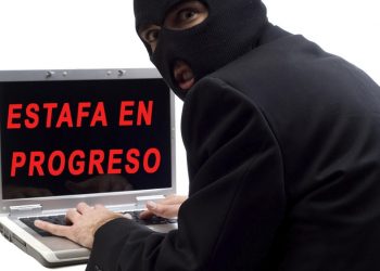 Autoridades NY advierten sobre estafa en internet en compras de materiales escolares