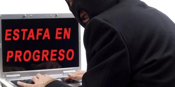 Autoridades NY advierten sobre estafa en internet en compras de materiales escolares