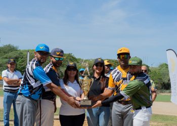 Cementos Cibao celebra inauguración de su XXVI Torneo de Softbol Don Huáscar Rodríguez