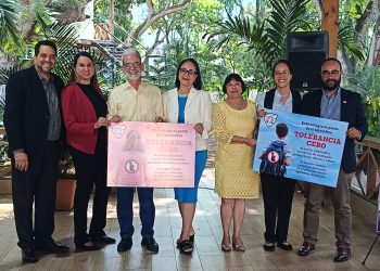 Colegios de Santiago fortalecen iniciativa “tolerancia cero” contra productos de tabaco