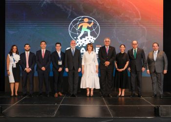 CLADE 2025 impulsa debate sobre el talento humano en la banca latinoamericana