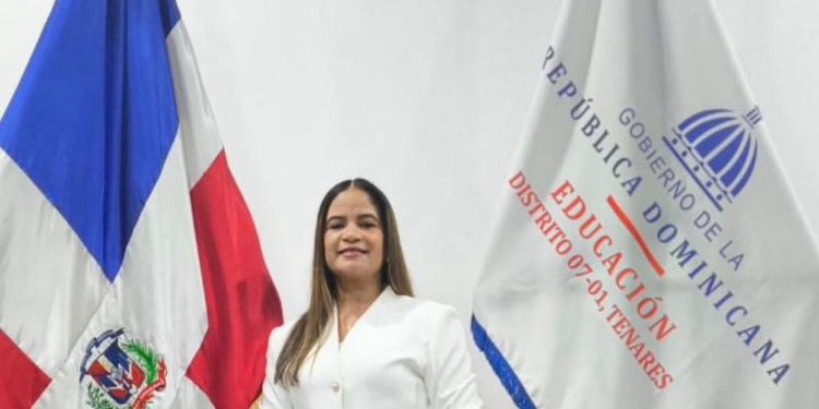 Francisca Padilla impulsa jornada comunitaria para dignificar las escuelas de Tenares