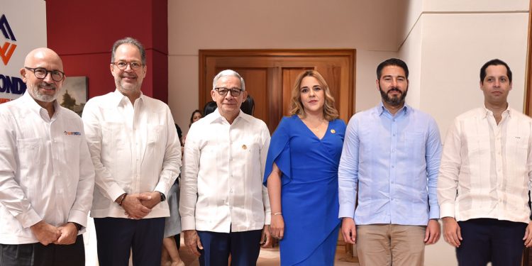 BANFONDESA lanza el primer bono sostenible en microfinanzas de la República Dominicana