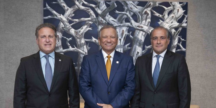 Banreservas y APAP fortalecen lazos estratégicos para impulsar el sistema financiero nacional