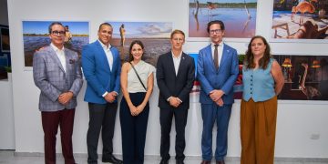 Exposición FOTOMAR llega a Santiago con enfoque en la conservación marina