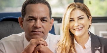 Julio César Valentín elogia liderazgo de Carolina Mejía y la define como referente regional