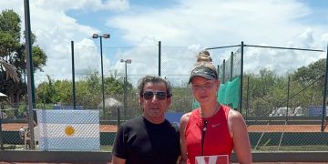 Hobgarski se consagra en Punta Cana con doble triunfo en el W35