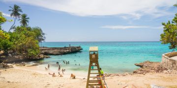 David Collado anuncia entrega del Parque Submarino La Caleta en 30 días